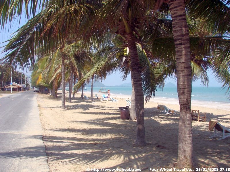 4x4Reisen Expedition, Expeditionstourismus, Flexible private Expeditionsreise Jeep Safari in Indochina unter dem Motto Immer der Nase nach , 4x4 Offroad Adventure Gel&auml;ndewagenreisen und Gel&auml;ndewagentouren in S&uuml;dostasien, Abenteuer in Asien, Thailand, Laos, Kambodscha f&uuml;r Selbstfaher von Berlin nach Bangkok 1768876004  4x4 Thailand 4x4 S&uuml;dostasien 4x4 Indochina 4x4 Laos 4x4 Kambodscha 4x4 Myanmar 