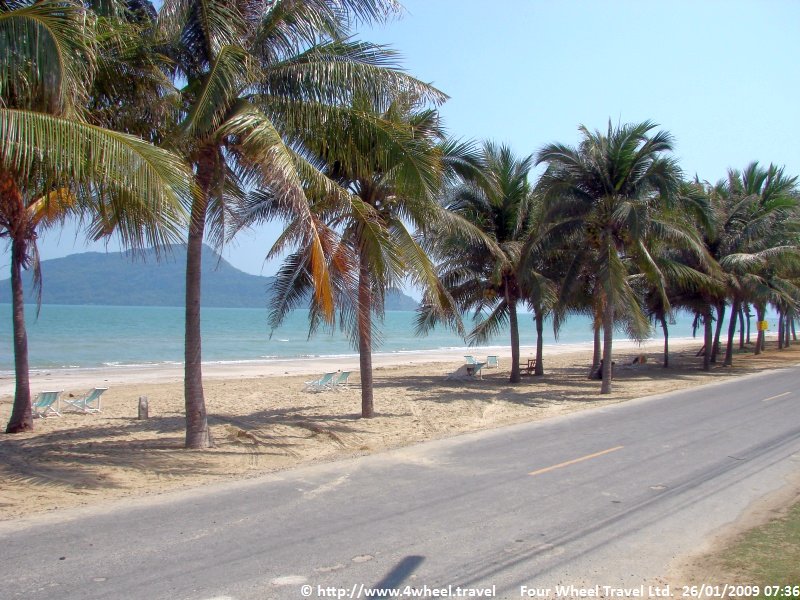 4x4Reisen Expedition, Expeditionstourismus, Flexible private Expeditionsreise Jeep Safari in Indochina unter dem Motto Immer der Nase nach Autorundreisen Suedostasien , 4x4 Offroad Adventure Geländewagenreisen und Geländewagentouren in Südostasien, Abenteuer in Asien, Thailand, Laos, Kambodscha für Selbstfaher von Berlin nach Bangkok 1762748786  4x4 Thailand 4x4 Südostasien 4x4 Indochina 4x4 Laos 4x4 Kambodscha 4x4 Myanmar 