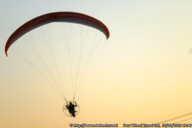 4x4Reisen Expedition, Expeditionstourismus, Fliegen Sie mit Ihren Gleitschirm mit Paramotor in Suedostasien , 4x4 Offroad Adventure Geländewagenreisen und Geländewagentouren in Südostasien, Abenteuer in Asien, Thailand, Laos, Kambodscha für Selbstfaher von Berlin nach Bangkok 1756935862  4x4 Thailand 4x4 Südostasien 4x4 Indochina 4x4 Laos 4x4 Kambodscha 4x4 Myanmar 