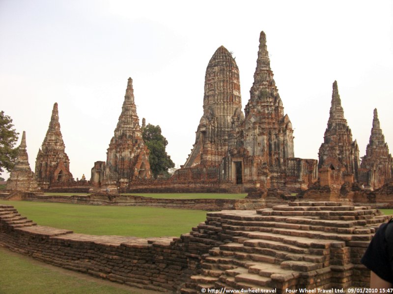 4x4Reisen Expedition, Expeditionstourismus, Buddhistisches Thailand entdecken Sie in einer 7 taegige Jeep Safari durch Nordthailand dessen buddhistische Kultur Autorundreisen Suedostasien , 4x4 Offroad Adventure Geländewagenreisen und Geländewagentouren in Südostasien, Abenteuer in Asien, Thailand, Laos, Kambodscha für Selbstfaher von Berlin nach Bangkok 1756696695  Mekong Issan Isan Isaan Reisen Jeep Safari Erwan Reisen Luxus Reisen Privat Reisen 4x4 Reisen Four Wheel Travel  Uwe Richter