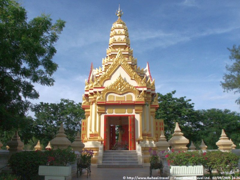 4x4Reisen Expedition, Expeditionstourismus, Buddhistisches Thailand entdecken Sie in einer 7 taegige Jeep Safari durch Nordthailand dessen buddhistische Kultur Autorundreisen Suedostasien , 4x4 Offroad Adventure Geländewagenreisen und Geländewagentouren in Südostasien, Abenteuer in Asien, Thailand, Laos, Kambodscha für Selbstfaher von Berlin nach Bangkok 1756696695  Mekong Issan Isan Isaan Reisen Jeep Safari Erwan Reisen Luxus Reisen Privat Reisen 4x4 Reisen Four Wheel Travel  Uwe Richter