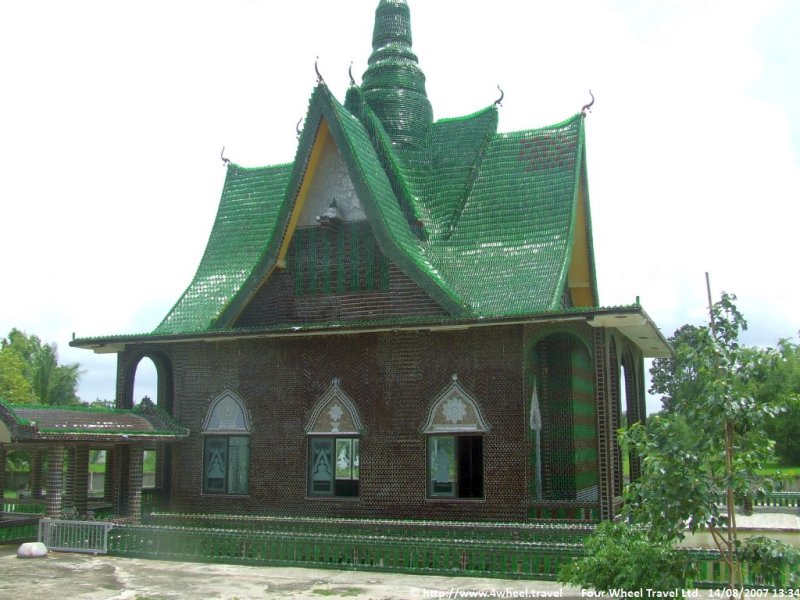 4x4Reisen Expedition, Expeditionstourismus, Buddhistisches Thailand entdecken Sie in einer 7 taegige Jeep Safari durch Nordthailand dessen buddhistische Kultur Autorundreisen Suedostasien , 4x4 Offroad Adventure Geländewagenreisen und Geländewagentouren in Südostasien, Abenteuer in Asien, Thailand, Laos, Kambodscha für Selbstfaher von Berlin nach Bangkok 1756696695  Mekong Issan Isan Isaan Reisen Jeep Safari Erwan Reisen Luxus Reisen Privat Reisen 4x4 Reisen Four Wheel Travel  Uwe Richter