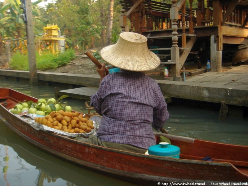 4x4Reisen Expedition, Expeditionstourismus, Nordthailand Kaleidoskop I eine Jeep Safari in 8 Tagen die ein bunten Querschnitt von Thailand zeigt Autorundreisen Suedostasien , 4x4 Offroad Adventure Geländewagenreisen und Geländewagentouren in Südostasien, Abenteuer in Asien, Thailand, Laos, Kambodscha für Selbstfaher von Berlin nach Bangkok 1756954134  Mekong Issan Isan Isaan Reisen Jeep Safari Erwan Reisen Luxus Reisen Privat Reisen 4x4 Reisen Four Wheel Travel  Uwe Richter