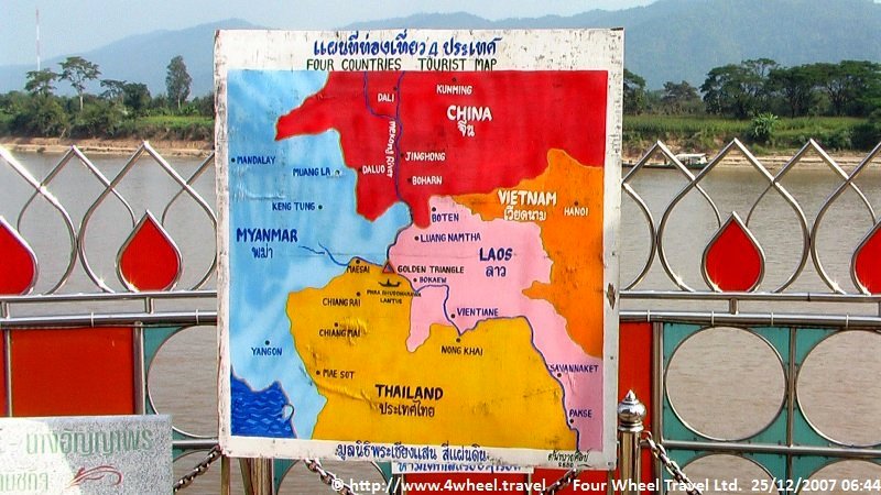 4x4Reisen Expedition, Expeditionstourismus, Nordthailand Kaleidoskop I eine Jeep Safari in 8 Tagen die ein bunten Querschnitt von Thailand zeigt Autorundreisen Suedostasien , 4x4 Offroad Adventure Geländewagenreisen und Geländewagentouren in Südostasien, Abenteuer in Asien, Thailand, Laos, Kambodscha für Selbstfaher von Berlin nach Bangkok 1756954134  Mekong Issan Isan Isaan Reisen Jeep Safari Erwan Reisen Luxus Reisen Privat Reisen 4x4 Reisen Four Wheel Travel  Uwe Richter