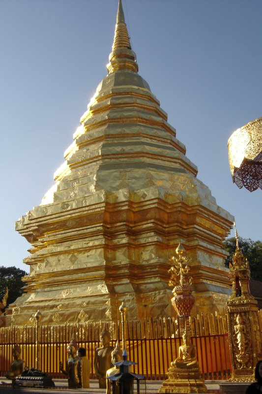 4x4Reisen Expedition, Expeditionstourismus, Nordthailand Kaleidoskop I eine Jeep Safari in 8 Tagen die ein bunten Querschnitt von Thailand zeigt Autorundreisen Suedostasien , 4x4 Offroad Adventure Geländewagenreisen und Geländewagentouren in Südostasien, Abenteuer in Asien, Thailand, Laos, Kambodscha für Selbstfaher von Berlin nach Bangkok 1756954134  Mekong Issan Isan Isaan Reisen Jeep Safari Erwan Reisen Luxus Reisen Privat Reisen 4x4 Reisen Four Wheel Travel  Uwe Richter