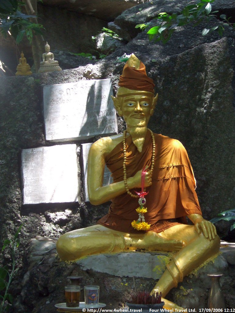 4x4Reisen Expedition, Expeditionstourismus, Das Goldene Dreieck eine 14 Tag private Jeep Safari in den Norden von Thailand Autorundreisen Suedostasien , 4x4 Offroad Adventure Geländewagenreisen und Geländewagentouren in Südostasien, Abenteuer in Asien, Thailand, Laos, Kambodscha für Selbstfaher von Berlin nach Bangkok 1756696516  Mekong Issan Isan Isaan Reisen Jeep Safari Erwan Reisen Luxus Reisen Privat Reisen 4x4 Reisen Four Wheel Travel  Uwe Richter