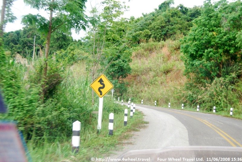 4x4Reisen Expedition, Expeditionstourismus, Das Goldene Dreieck eine 14 Tag private Jeep Safari in den Norden von Thailand Autorundreisen Suedostasien , 4x4 Offroad Adventure Geländewagenreisen und Geländewagentouren in Südostasien, Abenteuer in Asien, Thailand, Laos, Kambodscha für Selbstfaher von Berlin nach Bangkok 1756696516  Mekong Issan Isan Isaan Reisen Jeep Safari Erwan Reisen Luxus Reisen Privat Reisen 4x4 Reisen Four Wheel Travel  Uwe Richter