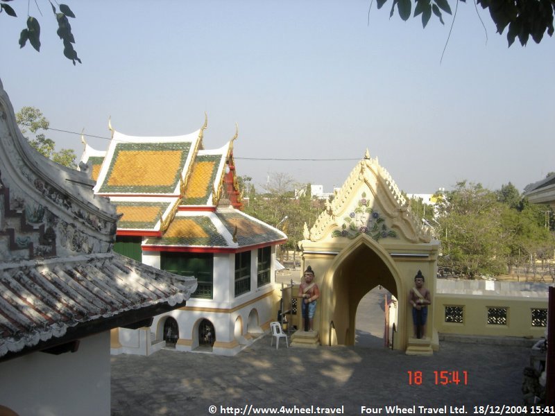 4x4Reisen Expedition, Expeditionstourismus, Thailand De Luxe 21 taegige Expedition Jeep Safari Autorundreisen Suedostasien , 4x4 Offroad Adventure Geländewagenreisen und Geländewagentouren in Südostasien, Abenteuer in Asien, Thailand, Laos, Kambodscha für Selbstfaher von Berlin nach Bangkok 1756696896  Mekong Issan Isan Isaan Reisen Jeep Safari Erwan Reisen Luxus Reisen Privat Reisen 4x4 Reisen Four Wheel Travel  Uwe Richter