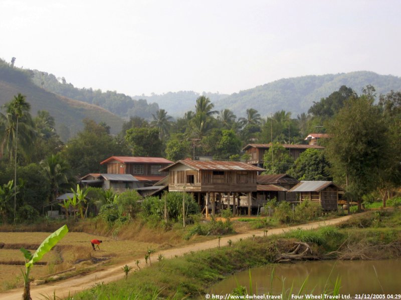 4x4Reisen Expedition, Expeditionstourismus, Thailand De Luxe 21 taegige Expedition Jeep Safari Autorundreisen Suedostasien , 4x4 Offroad Adventure Geländewagenreisen und Geländewagentouren in Südostasien, Abenteuer in Asien, Thailand, Laos, Kambodscha für Selbstfaher von Berlin nach Bangkok 1756696896  Mekong Issan Isan Isaan Reisen Jeep Safari Erwan Reisen Luxus Reisen Privat Reisen 4x4 Reisen Four Wheel Travel  Uwe Richter