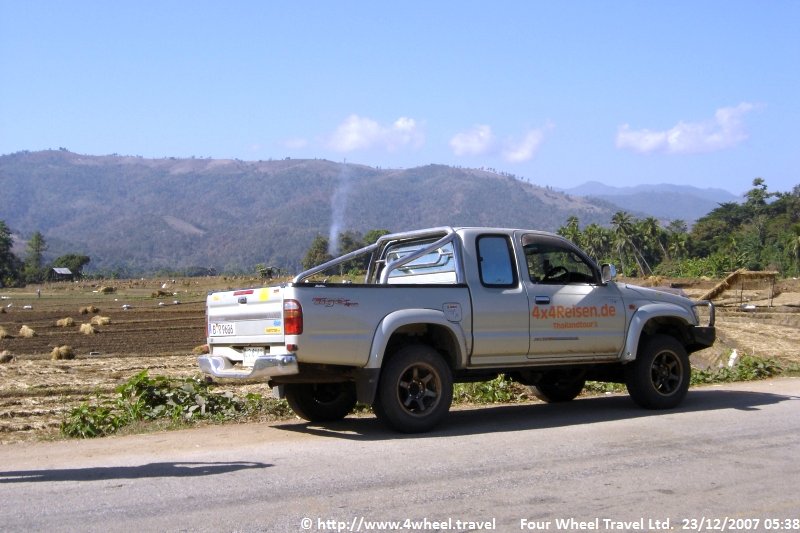 4x4Reisen Expedition, Expeditionstourismus, Thailand De Luxe 21 taegige Expedition Jeep Safari Autorundreisen Suedostasien , 4x4 Offroad Adventure Geländewagenreisen und Geländewagentouren in Südostasien, Abenteuer in Asien, Thailand, Laos, Kambodscha für Selbstfaher von Berlin nach Bangkok 1756696896  Mekong Issan Isan Isaan Reisen Jeep Safari Erwan Reisen Luxus Reisen Privat Reisen 4x4 Reisen Four Wheel Travel  Uwe Richter