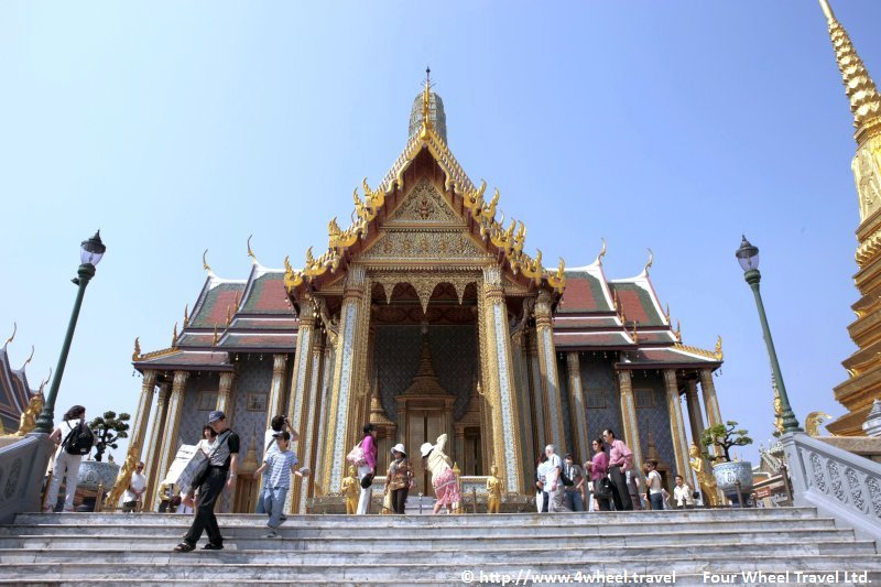 4x4Reisen Expedition, Expeditionstourismus, Thailand De Luxe 21 taegige Expedition Jeep Safari Autorundreisen Suedostasien , 4x4 Offroad Adventure Geländewagenreisen und Geländewagentouren in Südostasien, Abenteuer in Asien, Thailand, Laos, Kambodscha für Selbstfaher von Berlin nach Bangkok 1764961390  Mekong Issan Isan Isaan Reisen Jeep Safari Erwan Reisen Luxus Reisen Privat Reisen 4x4 Reisen Four Wheel Travel  Uwe Richter