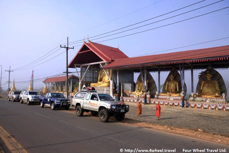 4x4Reisen Expedition, Expeditionstourismus, Thailand De Luxe 21 taegige Expedition Jeep Safari Autorundreisen Suedostasien , 4x4 Offroad Adventure Geländewagenreisen und Geländewagentouren in Südostasien, Abenteuer in Asien, Thailand, Laos, Kambodscha für Selbstfaher von Berlin nach Bangkok 1756696896  Mekong Issan Isan Isaan Reisen Jeep Safari Erwan Reisen Luxus Reisen Privat Reisen 4x4 Reisen Four Wheel Travel  Uwe Richter