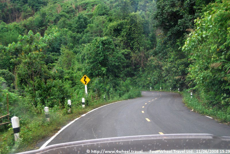 4x4Reisen Expedition, Expeditionstourismus, Thailand De Luxe 21 taegige Expedition Jeep Safari Autorundreisen Suedostasien , 4x4 Offroad Adventure Geländewagenreisen und Geländewagentouren in Südostasien, Abenteuer in Asien, Thailand, Laos, Kambodscha für Selbstfaher von Berlin nach Bangkok 1756696896  Mekong Issan Isan Isaan Reisen Jeep Safari Erwan Reisen Luxus Reisen Privat Reisen 4x4 Reisen Four Wheel Travel  Uwe Richter