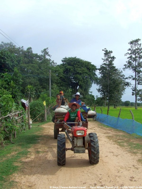 4x4Reisen Expedition, Expeditionstourismus, Westlicher Isaan eine Jeep Safari in den Khao Yai Nationalpark Autorundreisen Suedostasien , 4x4 Offroad Adventure Geländewagenreisen und Geländewagentouren in Südostasien, Abenteuer in Asien, Thailand, Laos, Kambodscha für Selbstfaher von Berlin nach Bangkok 1756954323  Mekong Issan Isan Isaan Reisen Jeep Safari Erwan Reisen Luxus Reisen Privat Reisen 4x4 Reisen Four Wheel Travel  Uwe Richter