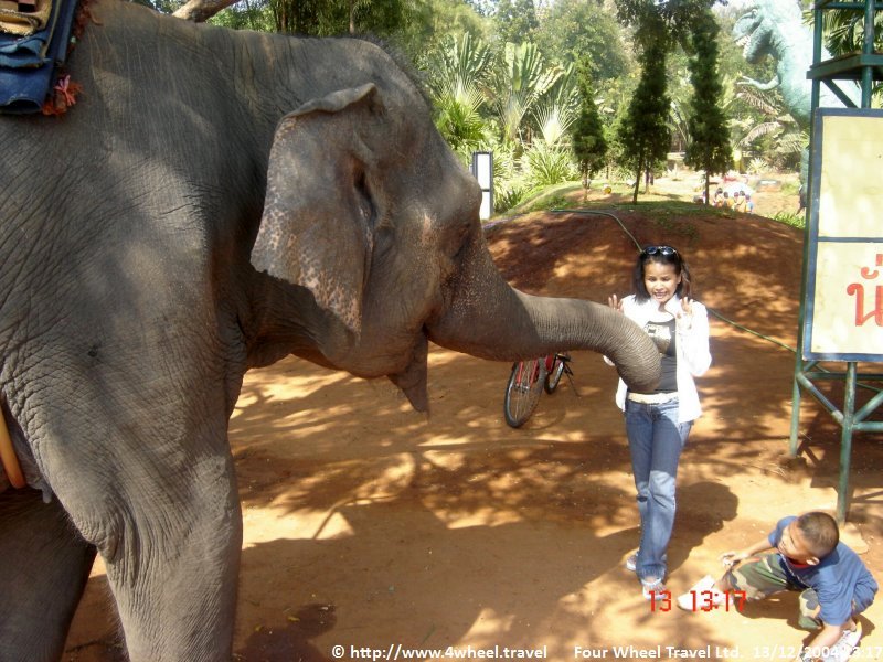 4x4Reisen Expedition, Expeditionstourismus, Jeep Safari entlang am Mekong River bis nach Nong Khai Autorundreisen Suedostasien , 4x4 Offroad Adventure Geländewagenreisen und Geländewagentouren in Südostasien, Abenteuer in Asien, Thailand, Laos, Kambodscha für Selbstfaher von Berlin nach Bangkok 1756696646  Mekong Issan Isan Isaan Reisen Jeep Safari Erwan Reisen Luxus Reisen Privat Reisen 4x4 Reisen Four Wheel Travel  Uwe Richter