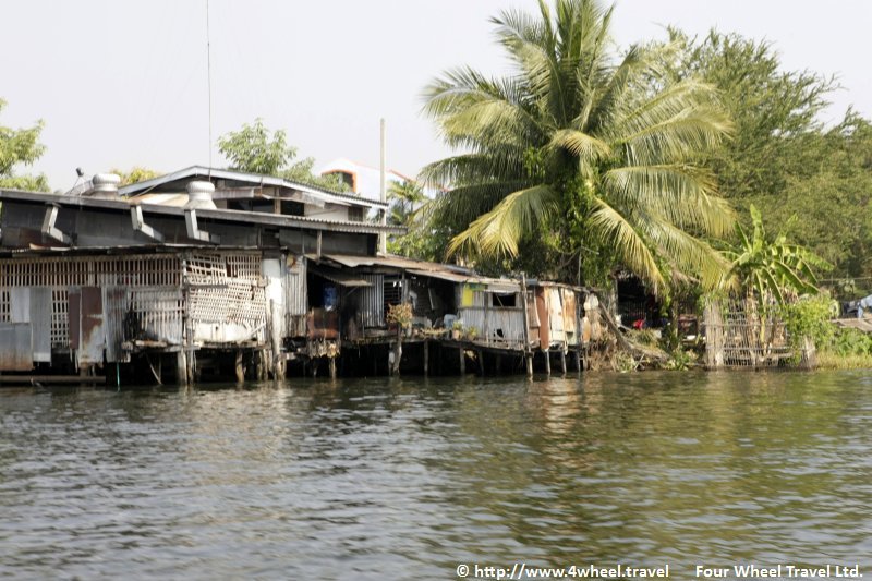 4x4Reisen Expedition, Expeditionstourismus, Tropischer Regenwald und endlose Straende eine Jeep Safari in den Sueden und Westen Thailands Autorundreisen Suedostasien , 4x4 Offroad Adventure Geländewagenreisen und Geländewagentouren in Südostasien, Abenteuer in Asien, Thailand, Laos, Kambodscha für Selbstfaher von Berlin nach Bangkok 1756696636  Mekong Issan Isan Isaan Reisen Jeep Safari Erwan Reisen Luxus Reisen Privat Reisen 4x4 Reisen Four Wheel Travel  Uwe Richter