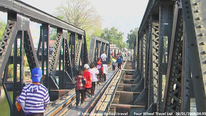 4x4Reisen Expedition, Expeditionstourismus, Tropischer Regenwald und endlose Straende eine Jeep Safari in den Sueden und Westen Thailands Autorundreisen Suedostasien , 4x4 Offroad Adventure Geländewagenreisen und Geländewagentouren in Südostasien, Abenteuer in Asien, Thailand, Laos, Kambodscha für Selbstfaher von Berlin nach Bangkok 1764961282  Mekong Issan Isan Isaan Reisen Jeep Safari Erwan Reisen Luxus Reisen Privat Reisen 4x4 Reisen Four Wheel Travel  Uwe Richter