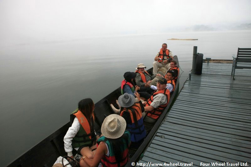 4x4Reisen Expedition, Expeditionstourismus, Tropischer Regenwald und endlose Straende eine Jeep Safari in den Sueden und Westen Thailands Autorundreisen Suedostasien , 4x4 Offroad Adventure Geländewagenreisen und Geländewagentouren in Südostasien, Abenteuer in Asien, Thailand, Laos, Kambodscha für Selbstfaher von Berlin nach Bangkok 1764961282  Mekong Issan Isan Isaan Reisen Jeep Safari Erwan Reisen Luxus Reisen Privat Reisen 4x4 Reisen Four Wheel Travel  Uwe Richter