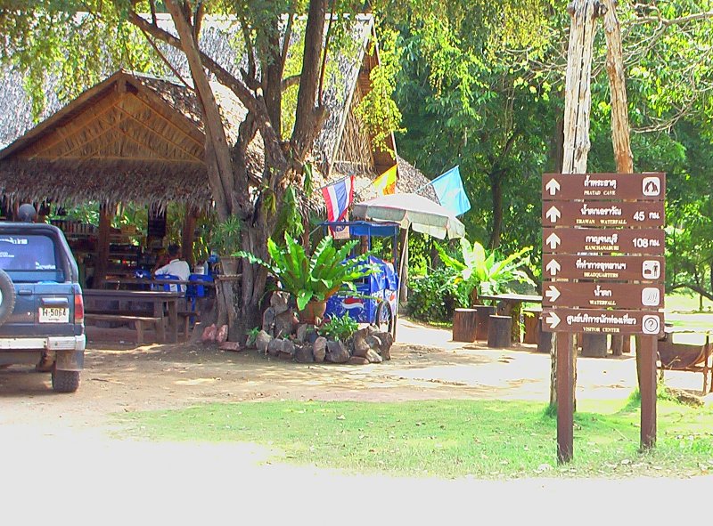 4x4Reisen Expedition, Expeditionstourismus, Tropischer Regenwald und endlose Straende eine Jeep Safari in den Sueden und Westen Thailands Autorundreisen Suedostasien , 4x4 Offroad Adventure Geländewagenreisen und Geländewagentouren in Südostasien, Abenteuer in Asien, Thailand, Laos, Kambodscha für Selbstfaher von Berlin nach Bangkok 1756696636  Mekong Issan Isan Isaan Reisen Jeep Safari Erwan Reisen Luxus Reisen Privat Reisen 4x4 Reisen Four Wheel Travel  Uwe Richter
