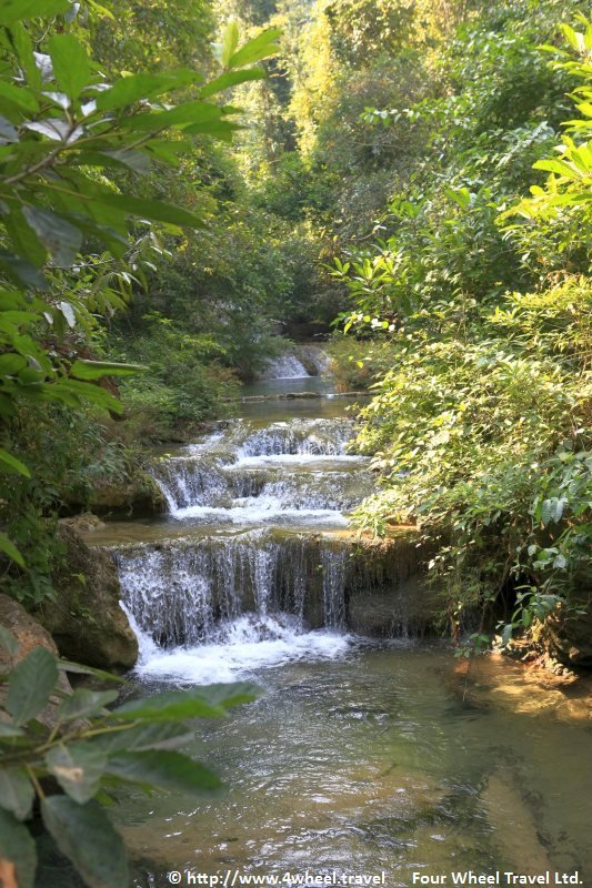 4x4Reisen Expedition, Expeditionstourismus, Tropischer Regenwald und endlose Straende eine Jeep Safari in den Sueden und Westen Thailands Autorundreisen Suedostasien , 4x4 Offroad Adventure Geländewagenreisen und Geländewagentouren in Südostasien, Abenteuer in Asien, Thailand, Laos, Kambodscha für Selbstfaher von Berlin nach Bangkok 1756696636  Mekong Issan Isan Isaan Reisen Jeep Safari Erwan Reisen Luxus Reisen Privat Reisen 4x4 Reisen Four Wheel Travel  Uwe Richter