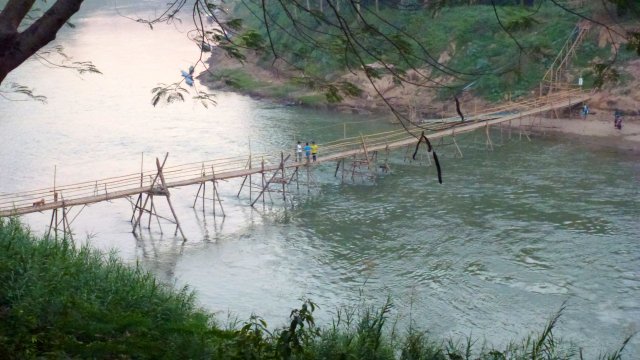 4x4Reisen Expedition, Expeditionstourismus, 12 taegige grosse Thailand Laos bis China Expedition Jeep Safari Auto Rundreise 2600 km lang und bis zu 1700 m hoch in Nationalparks von Thailand und Laos Autorundreisen Suedostasien , 4x4 Offroad Adventure Geländewagenreisen und Geländewagentouren in Südostasien, Abenteuer in Asien, Thailand, Laos, Kambodscha für Selbstfaher von Berlin nach Bangkok 1760626282  4x4 Thailand 4x4 Südostasien 4x4 Indochina 4x4 Laos 4x4 Kambodscha 4x4 Myanmar 