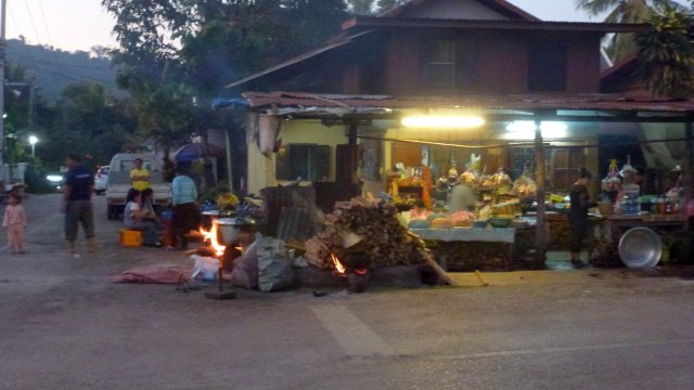 4x4Reisen Expedition, Expeditionstourismus, 12 taegige grosse Thailand Laos bis China Expedition Jeep Safari Auto Rundreise 2600 km lang und bis zu 1700 m hoch in Nationalparks von Thailand und Laos , 4x4 Offroad Adventure Geländewagenreisen und Geländewagentouren in Südostasien, Abenteuer in Asien, Thailand, Laos, Kambodscha für Selbstfaher von Berlin nach Bangkok 1764961277  4x4 Thailand 4x4 Südostasien 4x4 Indochina 4x4 Laos 4x4 Kambodscha 4x4 Myanmar 