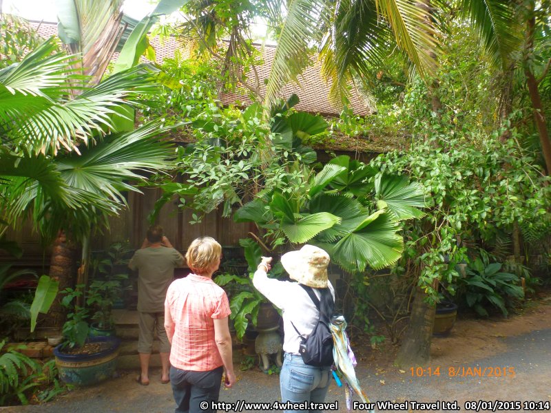 4x4Reisen Expedition, Expeditionstourismus, Jeep Safari durch den Isaan entlang dem Mekong Autorundreisen Suedostasien , 4x4 Offroad Adventure Geländewagenreisen und Geländewagentouren in Südostasien, Abenteuer in Asien, Thailand, Laos, Kambodscha für Selbstfaher von Berlin nach Bangkok 1764961272  Mekong Issan Isan Isaan Reisen Jeep Safari Thailand Jeep Safari Isan Reisen Erwan Reisen Luxus Reisen Privat Reisen 4x4 Reisen Four Wheel Travel  Uwe Richter