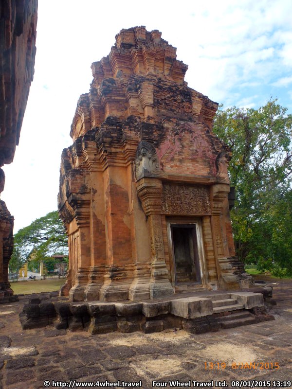 4x4Reisen Expedition, Expeditionstourismus, Jeep Safari durch den Isaan entlang dem Mekong , 4x4 Offroad Adventure Geländewagenreisen und Geländewagentouren in Südostasien, Abenteuer in Asien, Thailand, Laos, Kambodscha für Selbstfaher von Berlin nach Bangkok 1760627034  Mekong Issan Isan Isaan Reisen Jeep Safari Thailand Jeep Safari Isan Reisen Erwan Reisen Luxus Reisen Privat Reisen 4x4 Reisen Four Wheel Travel  Uwe Richter