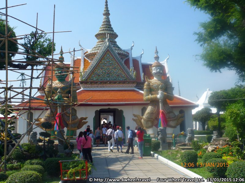 4x4Reisen Expedition, Expeditionstourismus, Jeep Safari durch den Isaan entlang dem Mekong Autorundreisen Suedostasien , 4x4 Offroad Adventure Geländewagenreisen und Geländewagentouren in Südostasien, Abenteuer in Asien, Thailand, Laos, Kambodscha für Selbstfaher von Berlin nach Bangkok 1756696626  Mekong Issan Isan Isaan Reisen Jeep Safari Thailand Jeep Safari Isan Reisen Erwan Reisen Luxus Reisen Privat Reisen 4x4 Reisen Four Wheel Travel  Uwe Richter