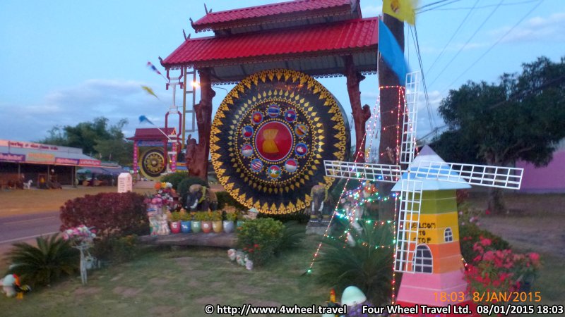 4x4Reisen Expedition, Expeditionstourismus, Dschungel Jeep Safari Umfangreiche Isaan Tour entlang dem Mekong  , 4x4 Offroad Adventure Gel&auml;ndewagenreisen und Gel&auml;ndewagentouren in S&uuml;dostasien, Abenteuer in Asien, Thailand, Laos, Kambodscha f&uuml;r Selbstfaher von Berlin nach Bangkok 1768875942  Mekong Issan Isan Isaan Reisen Jeep Safari Thailand Jeep Safari Isan Reisen Erwan Reisen Luxus Reisen Privat Reisen 4x4 Reisen Four Wheel Travel  Uwe Richter