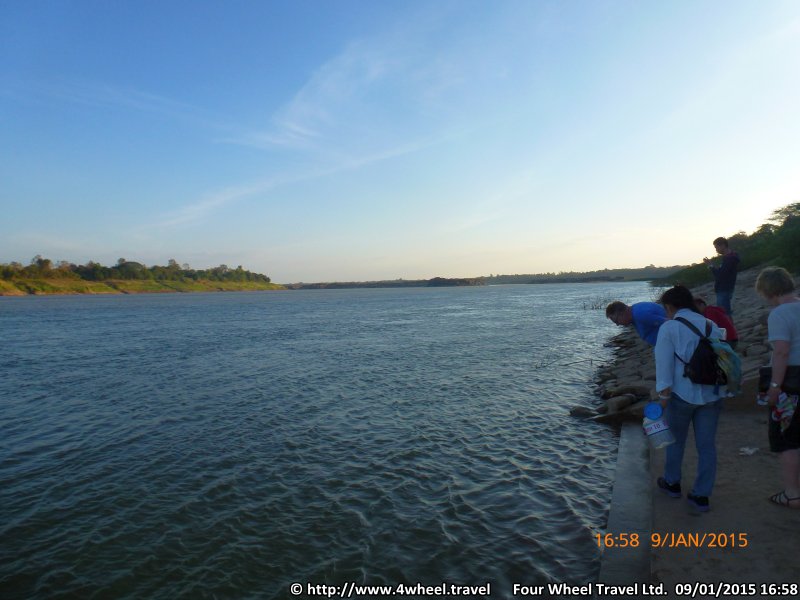 4x4Reisen Expedition, Expeditionstourismus, Dschungel Jeep Safari Umfangreiche Isaan Tour entlang dem Mekong  Autorundreisen Suedostasien , 4x4 Offroad Adventure Geländewagenreisen und Geländewagentouren in Südostasien, Abenteuer in Asien, Thailand, Laos, Kambodscha für Selbstfaher von Berlin nach Bangkok 1764970498  Mekong Issan Isan Isaan Reisen Jeep Safari Thailand Jeep Safari Isan Reisen Erwan Reisen Luxus Reisen Privat Reisen 4x4 Reisen Four Wheel Travel  Uwe Richter