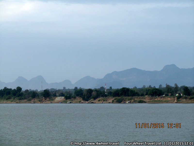 4x4Reisen Expedition, Expeditionstourismus, Dschungel Jeep Safari Umfangreiche Isaan Tour entlang dem Mekong  Autorundreisen Suedostasien , 4x4 Offroad Adventure Geländewagenreisen und Geländewagentouren in Südostasien, Abenteuer in Asien, Thailand, Laos, Kambodscha für Selbstfaher von Berlin nach Bangkok 1756696616  Mekong Issan Isan Isaan Reisen Jeep Safari Thailand Jeep Safari Isan Reisen Erwan Reisen Luxus Reisen Privat Reisen 4x4 Reisen Four Wheel Travel  Uwe Richter