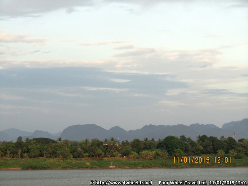 4x4Reisen Expedition, Expeditionstourismus, Dschungel Jeep Safari Umfangreiche Isaan Tour entlang dem Mekong  , 4x4 Offroad Adventure Gel&auml;ndewagenreisen und Gel&auml;ndewagentouren in S&uuml;dostasien, Abenteuer in Asien, Thailand, Laos, Kambodscha f&uuml;r Selbstfaher von Berlin nach Bangkok 1776767090  Mekong Issan Isan Isaan Reisen Jeep Safari Thailand Jeep Safari Isan Reisen Erwan Reisen Luxus Reisen Privat Reisen 4x4 Reisen Four Wheel Travel  Uwe Richter