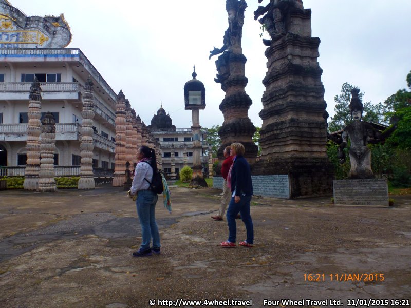 4x4Reisen Expedition, Expeditionstourismus, Dschungel Jeep Safari Umfangreiche Isaan Tour entlang dem Mekong  , 4x4 Offroad Adventure Geländewagenreisen und Geländewagentouren in Südostasien, Abenteuer in Asien, Thailand, Laos, Kambodscha für Selbstfaher von Berlin nach Bangkok 1762749213  Mekong Issan Isan Isaan Reisen Jeep Safari Thailand Jeep Safari Isan Reisen Erwan Reisen Luxus Reisen Privat Reisen 4x4 Reisen Four Wheel Travel  Uwe Richter